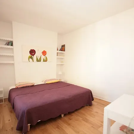 Sunny Saint Germain 1 Bdrm Paris